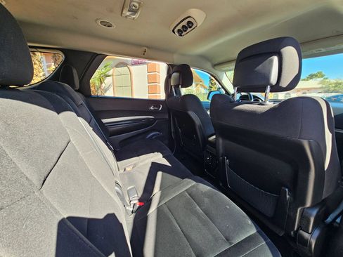 Used 2018 Dodge Durango SXT w/ 3rd Row Seating Group RWD image 18