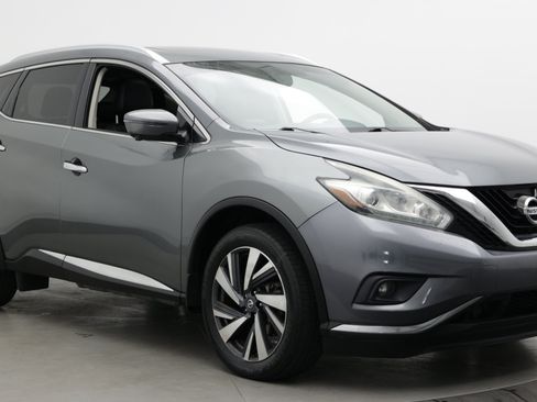 Used 2017 Nissan Murano Platinum w/ Platinum Technology Package FWD image 3