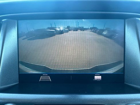 Used 2022 Chevrolet Colorado LT w/ LT Convenience Package image 16