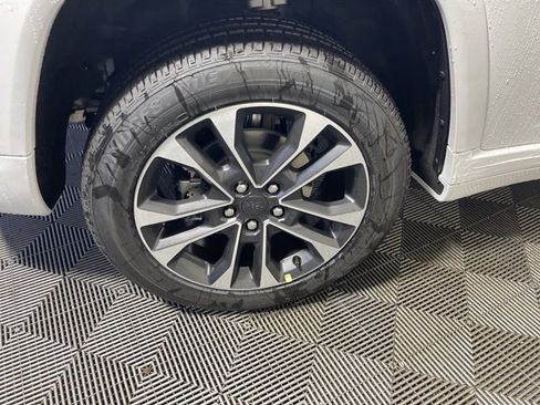 New 2025 Jeep Grand Cherokee Overland w/ Adv Protech Group III image 7