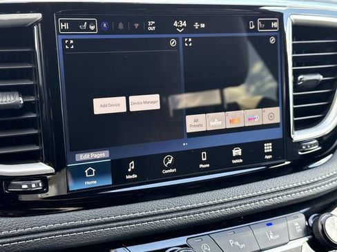 New 2026 Chrysler Pacifica Select image 11