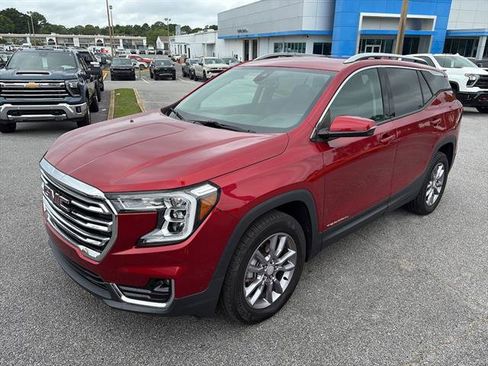 Used 2023 GMC Terrain SLT w/ Infotainment Package II AWD/4WD image 2