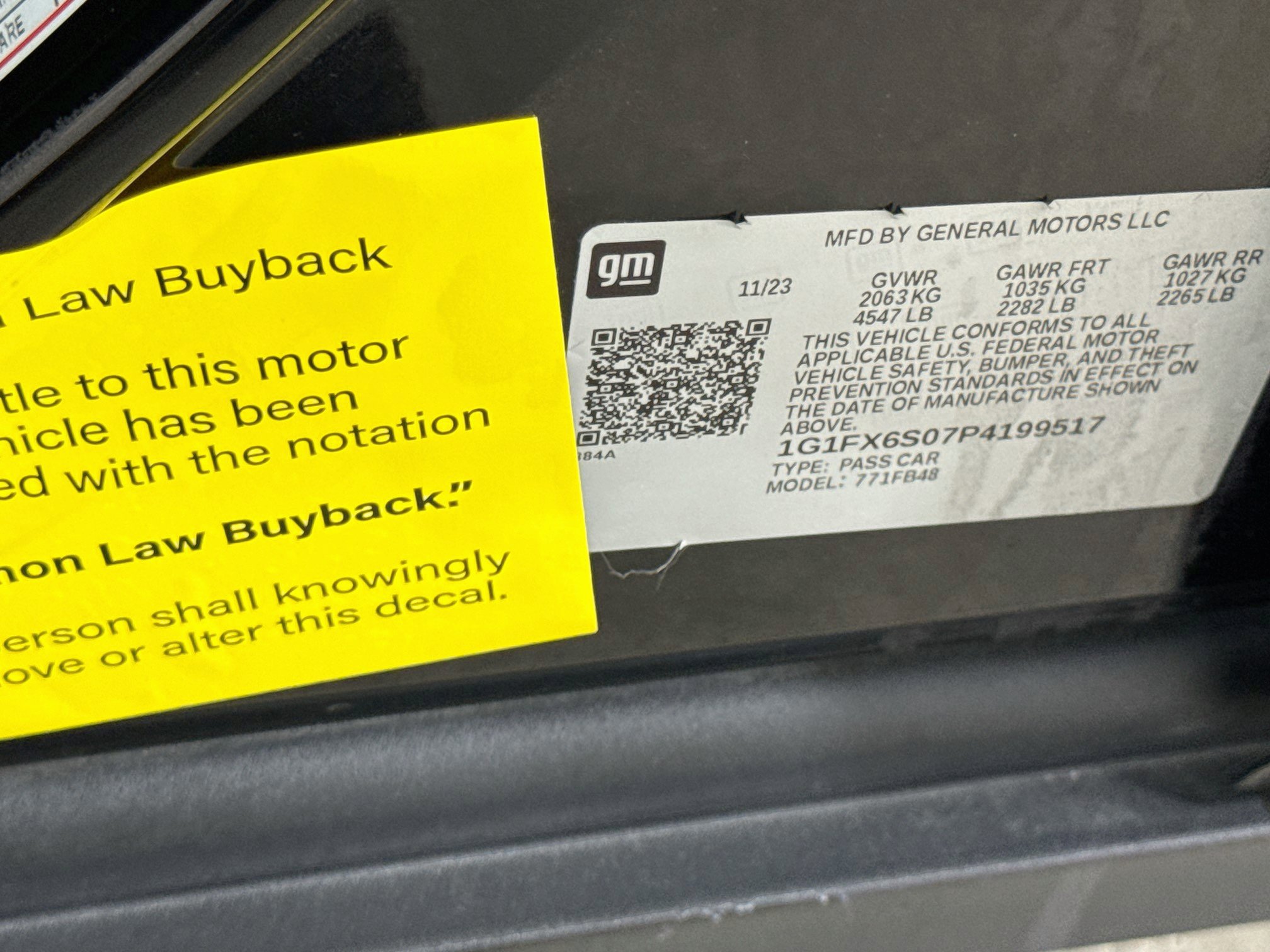 Used 2023 Chevrolet Bolt LT w/ Infotainment Package FWD image 31