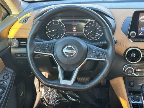 Used 2024 Nissan Sentra SV w/ SV Premium Package image 23