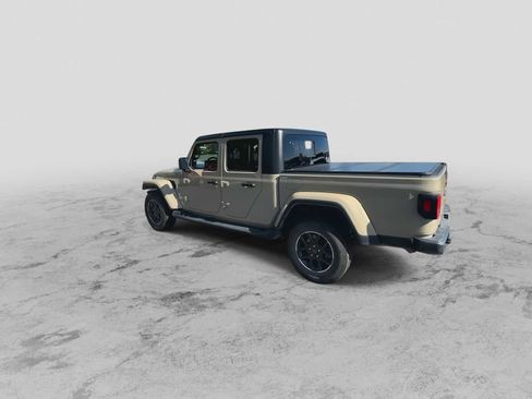 Used 2022 Jeep Gladiator Overland w/ Trailer Tow Package image 6