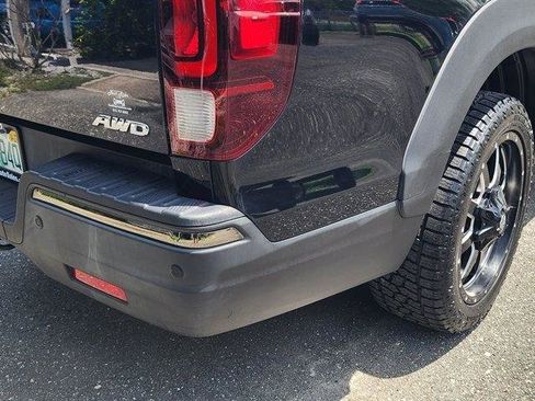 Used 2020 Honda Ridgeline Black Edition image 15