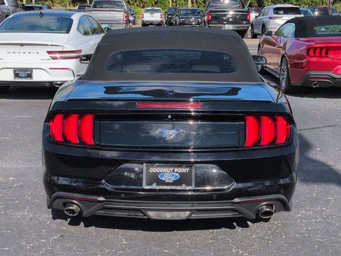 Used 2018 Ford Mustang Premium RWD image 4
