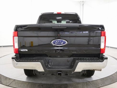 Used 2019 Ford F250 XLT image 6