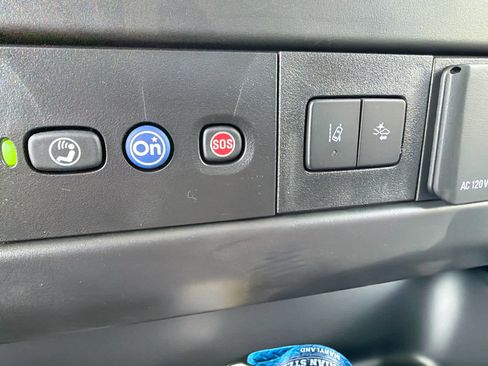 New 2025 GMC Savana 2500 w/ Driver Convenience Package image 26