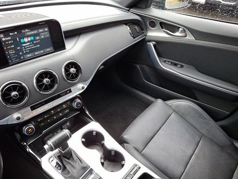 Used 2019 Kia Stinger GT image 30