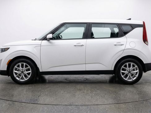 Used 2025 Kia Soul LX w/ LX Technology Package image 5