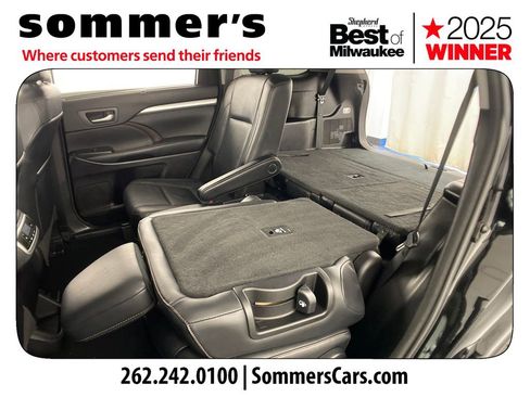 Used 2018 Toyota Highlander XLE image 29