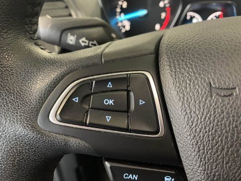 Used 2019 Ford Escape SEL image 16