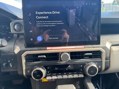 Certified 2025 Toyota Tacoma Limited AWD/4WD image 18