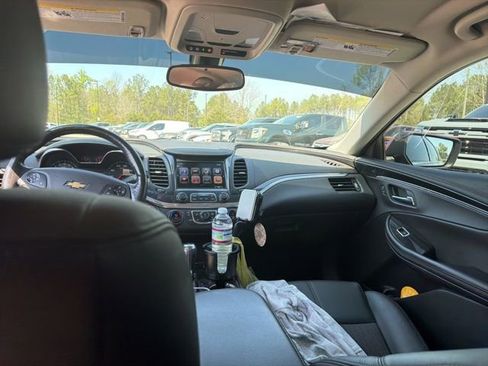 Used 2019 Chevrolet Impala LT w/ LT Convenience Package image 17