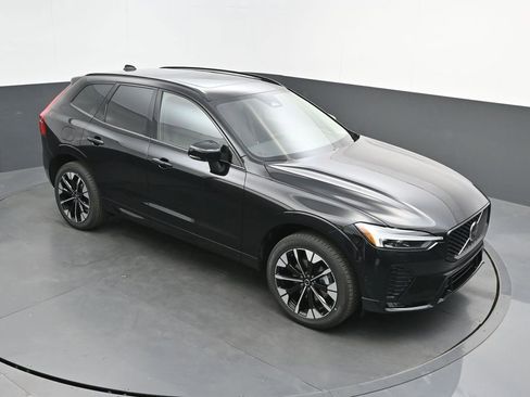 New 2026 Volvo XC60 B5 Plus w/ Climate Package AWD/4WD image 29