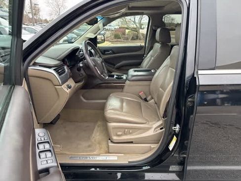 Used 2017 Chevrolet Tahoe LT image 6