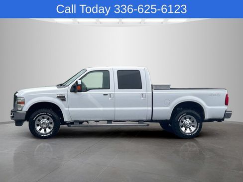 Used 2010 Ford F250 Lariat AWD/4WD image 2