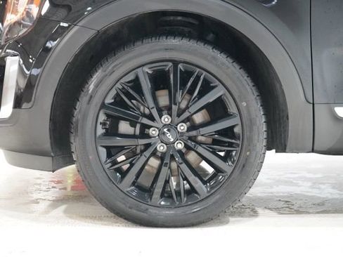 Used 2022 Kia Telluride SX image 12