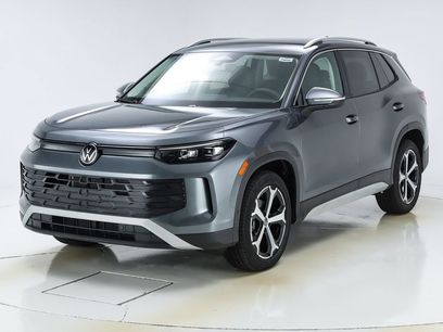 New 2025 Volkswagen Tiguan SE
