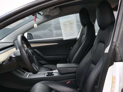 Used 2021 Tesla Model 3 Standard Range Plus RWD image 16