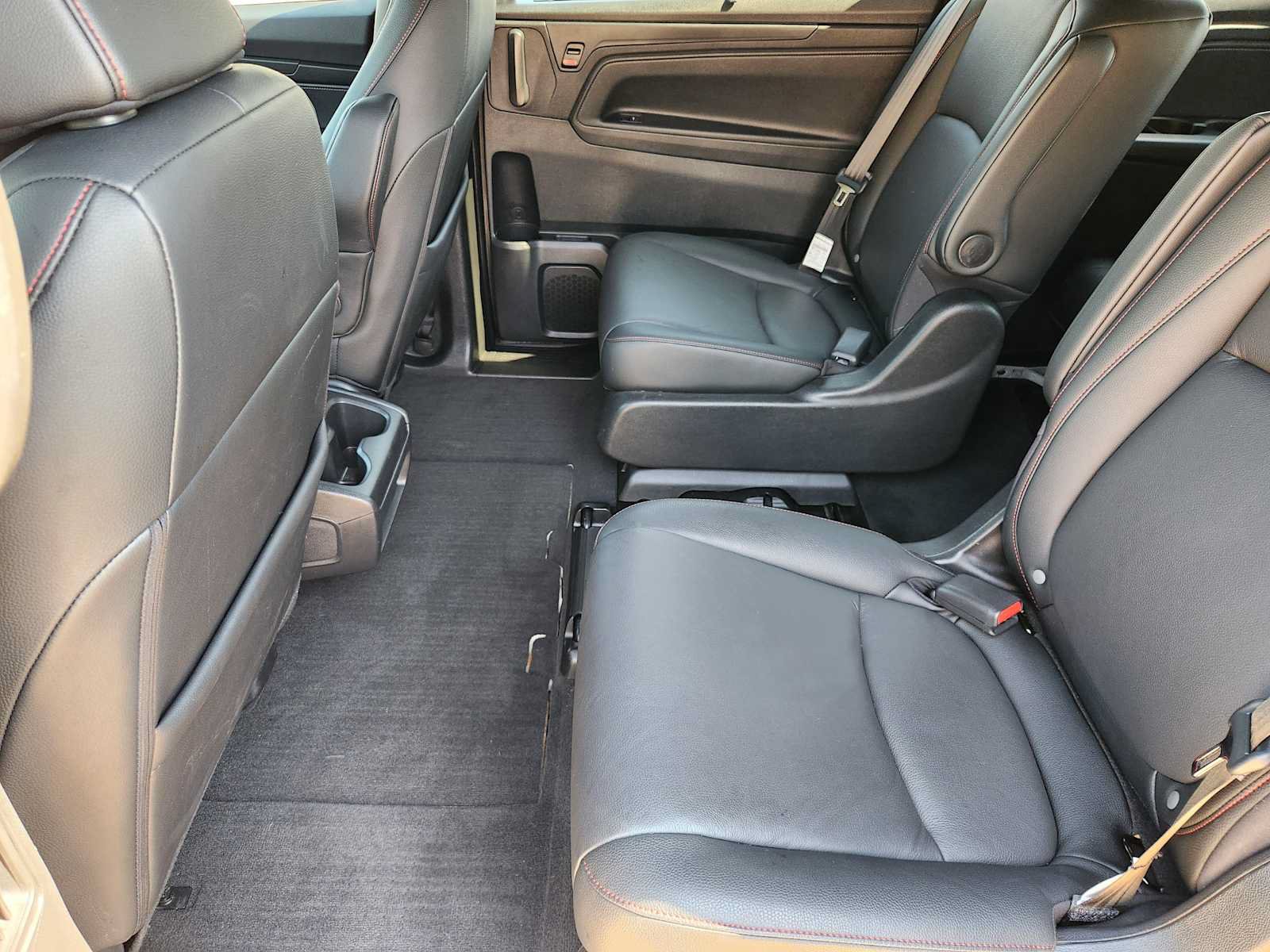 Used 2025 Honda Odyssey Sport-L image 30