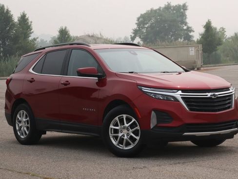 Used 2022 Chevrolet Equinox LT FWD image 3
