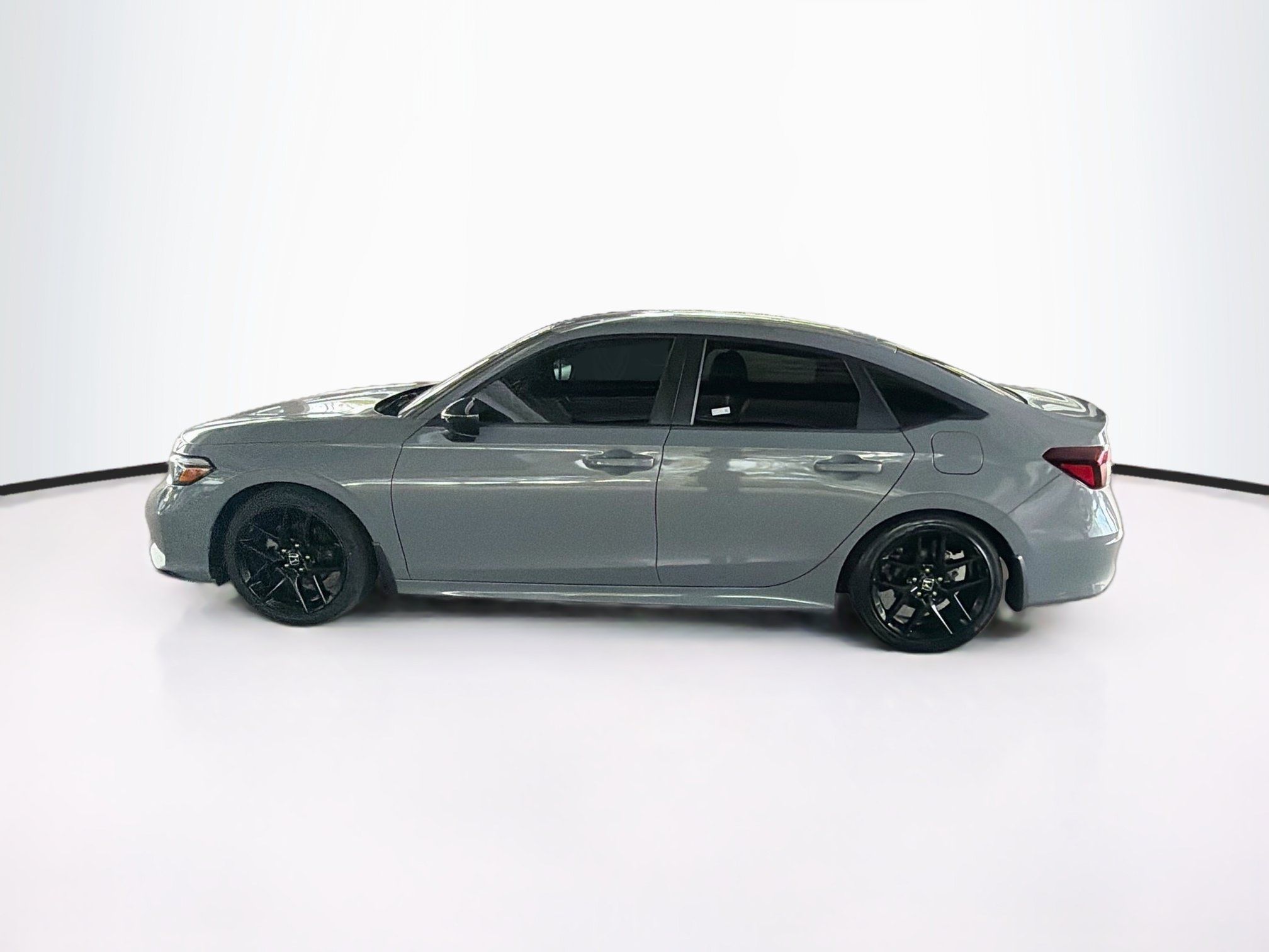 Used 2025 Honda Civic Sport image 4