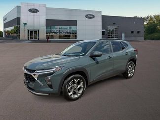 Used 2025 Chevrolet Trax LT w/ LT Convenience Package FWD 360° Tour