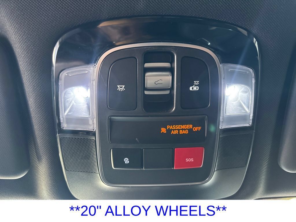 Used 2024 Hyundai Santa Cruz Limited AWD/4WD image 28