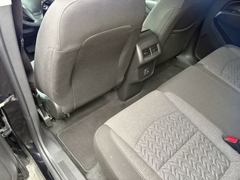 Used 2024 Chevrolet Equinox LT AWD/4WD image 17