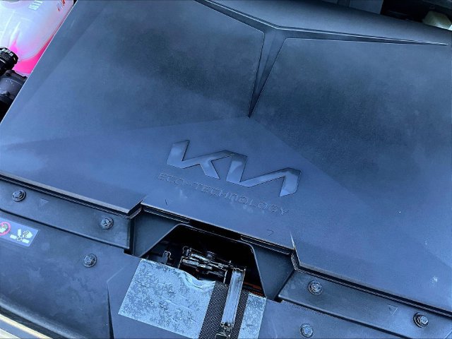 Certified 2024 Kia Niro Wind w/ Wind Preserve Package FWD image 36