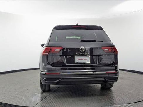 Used 2022 Volkswagen Tiguan S FWD image 7