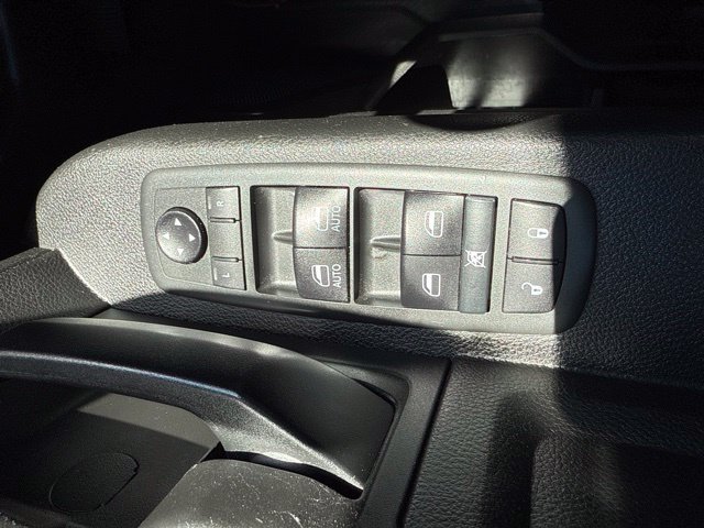 Used 2020 RAM 2500 Tradesman w/ Chrome Appearance Group RWD image 15