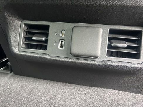 Used 2024 Chevrolet Silverado 1500 LT image 14