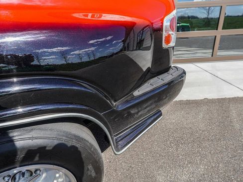 Used 1997 Chevrolet S10 Pickup LS w/ Preferred Equipment Group RWD image 38