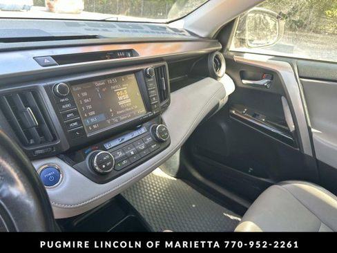 Used 2018 Toyota RAV4 Limited image 20