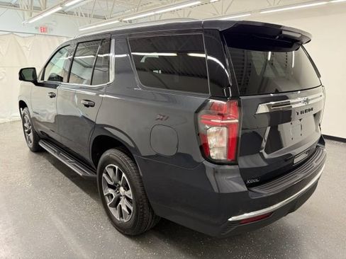 Used 2022 Chevrolet Tahoe LT w/ Luxury Package AWD/4WD image 4
