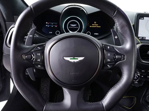 Used 2019 Aston Martin V8 Vantage Coupe RWD image 21