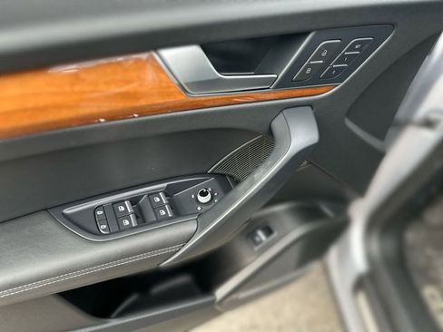 Used 2023 Audi Q5 2.0T Premium Plus w/ Premium Plus Package image 17