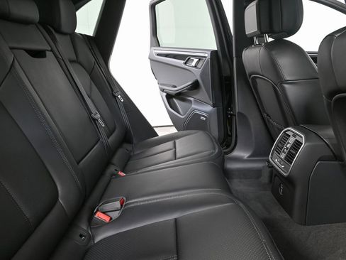New 2026 Porsche Macan image 21
