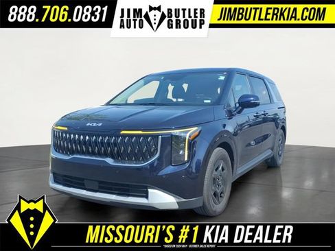 Used 2026 Kia Carnival FWD image 1