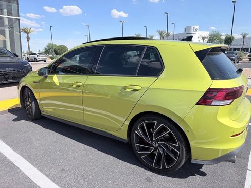 Used 2022 Volkswagen GTI Autobahn FWD image 5
