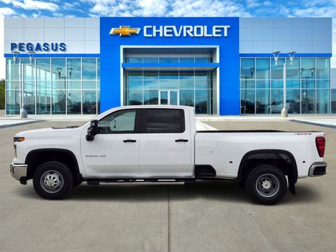 New 2026 Chevrolet Silverado 3500 W/T image 3
