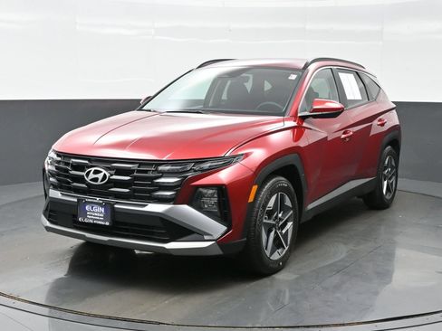 Certified 2025 Hyundai Tucson SEL FWD image 1