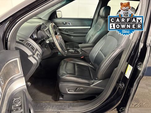 Used 2016 Ford Explorer XLT w/ Equipment Group 202A FWD image 31