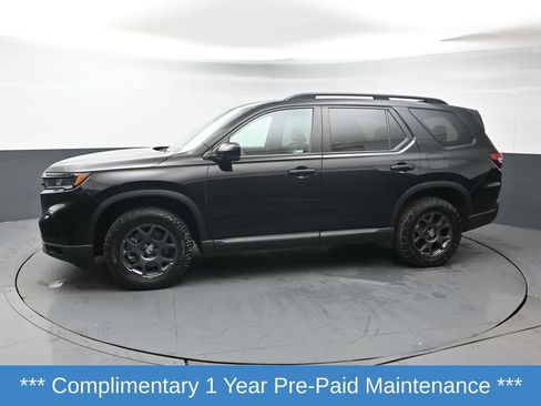 Certified 2023 Honda Pilot TrailSport image 2