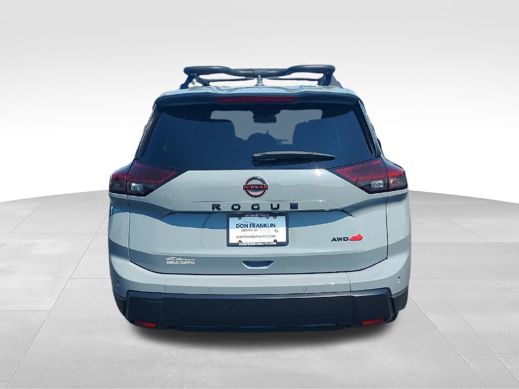 Used 2025 Nissan Rogue SV w/ Rock Creek Premium Package AWD/4WD image 4