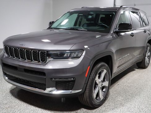 Used 2021 Jeep Grand Cherokee L Limited image 34