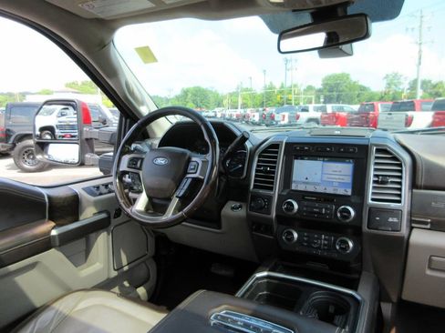 Used 2019 Ford F250 Limited w/ FX4 Off-Road Package AWD/4WD image 30